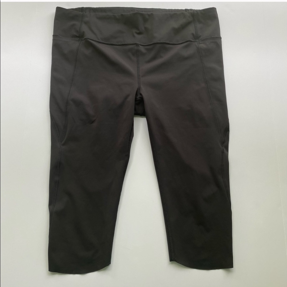 Athleta Black Cropped Active Leggings Size Large